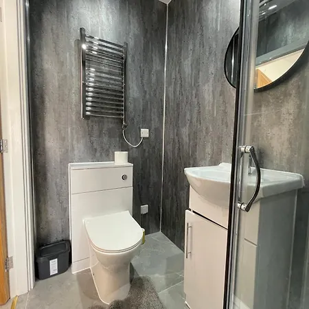 2 With Private En-suite Centre Ts1 Middlesbrough